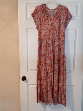 Soft Old Navy Paisley Print Red And Pink V-neck Tiered Maxi Dress In Large